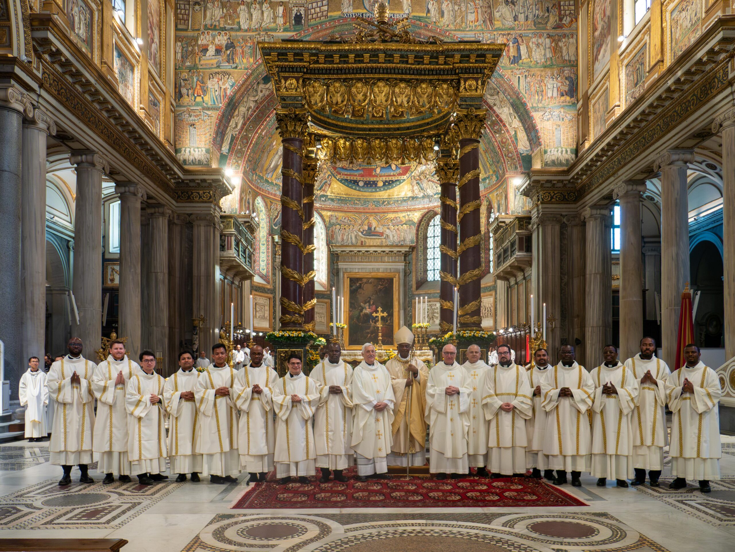 Ordination diaconale à Rome: une célébration pascale au cœur de l’universalité jésuite
